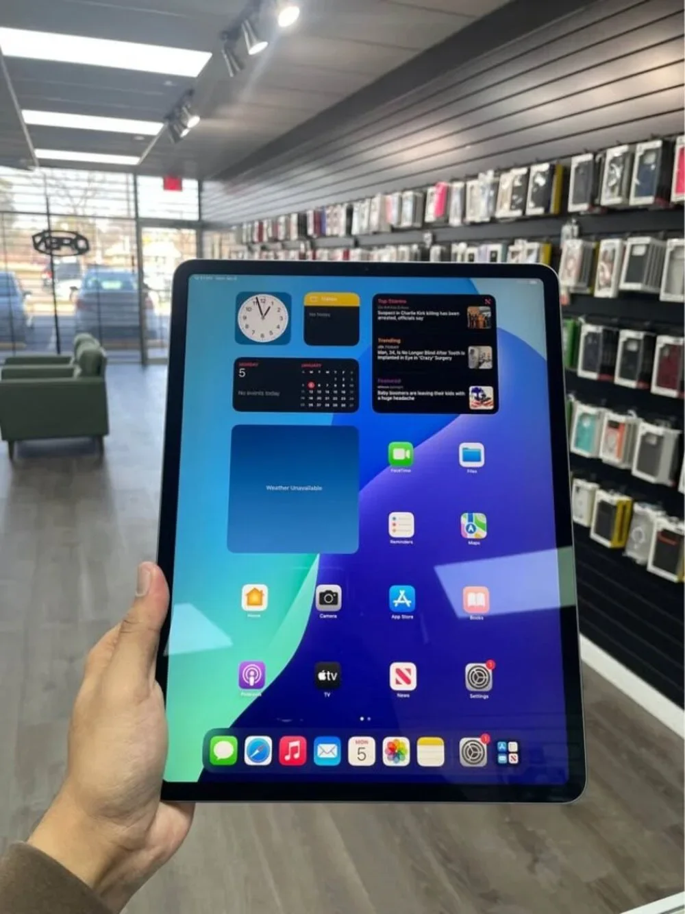 Apple iPad Pro 12.9” 4th Gen 128GB WiFi + Cellular Unlocked